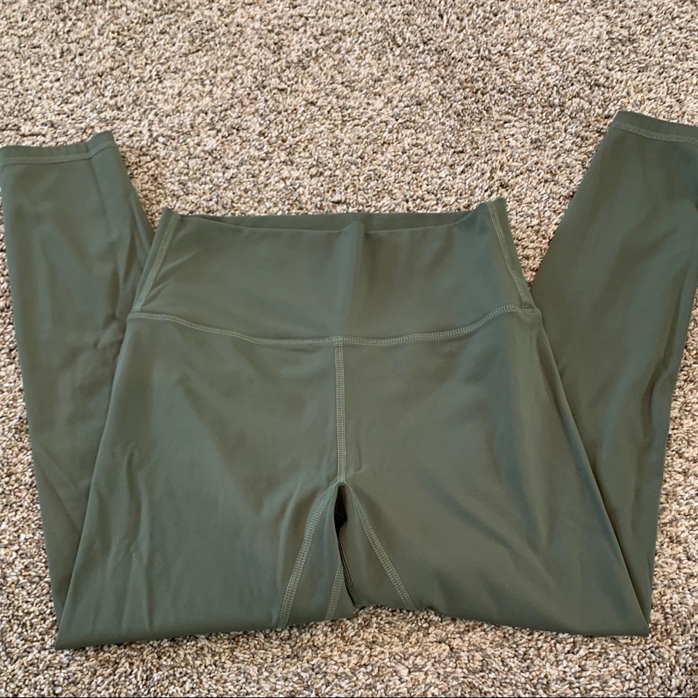Zyia cropped leggings